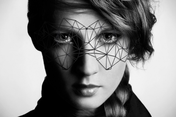 Bijoux Indiscrets maska na obličej - futuristická Kristine
